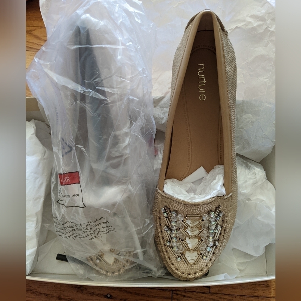 NIB Claireed Blush Gold & Jeweled Loafers - Picture 5 of 8